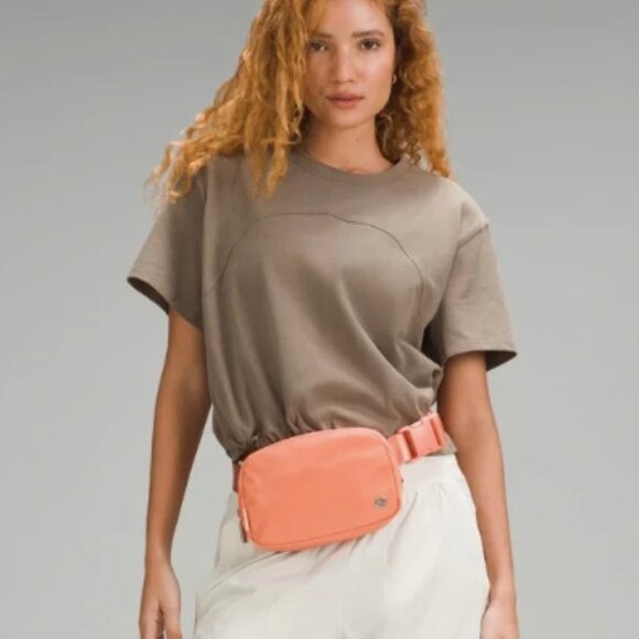 Lululemon Micro Belt Bag – Hot Heat Orange – NWT, Rare Color - Picture 2 of 7